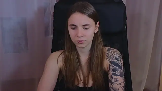 Snapshot of _AnnaStark_ chatting on 28, 2, 2025 AnnaStark online show from 28, 2, 2025