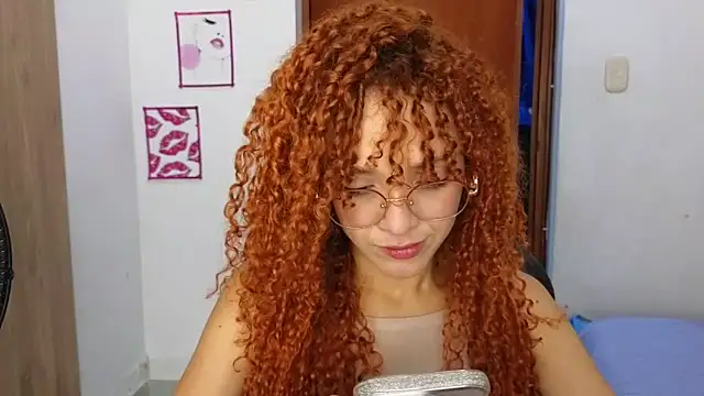 SexyLeilaa online show from 18, 10, 2025