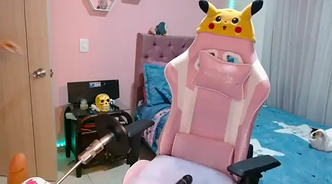 Luna Paris  online show from 17, 12, 2024