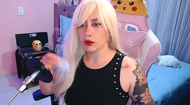 Luna Paris  online show from 8, 1, 2025