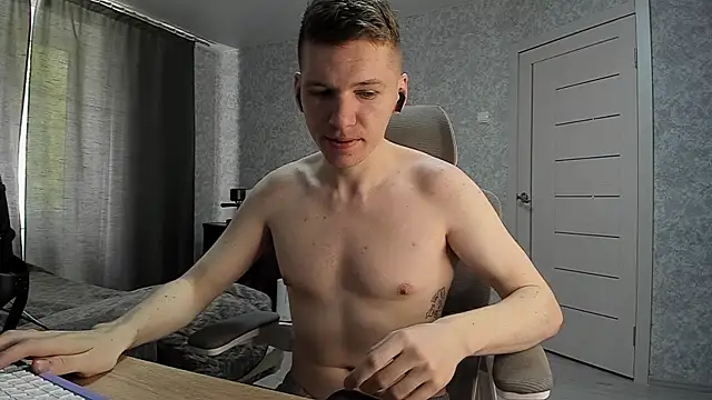 Bananas dick online show from 20, 4, 2026