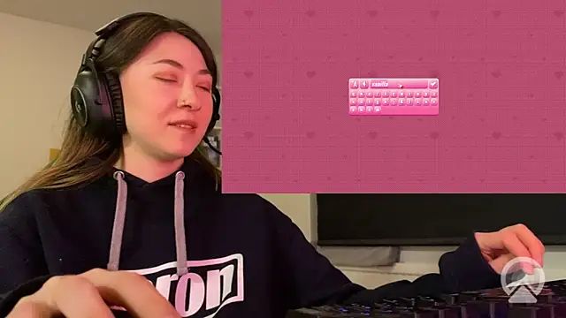 Snapshot of chibi_moon_ chatting on 13, 4, 2026 chibi moon online show from 13, 4, 2026
