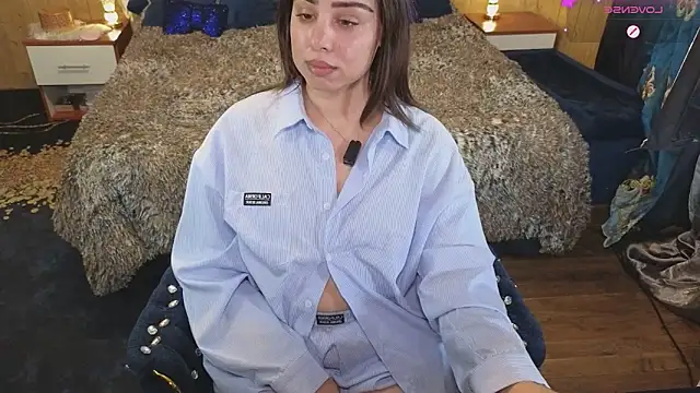 Snapshot of VanessaDoyle chatting on 1, 2, 2025 VanessaDoyle online show from 1, 2, 2025