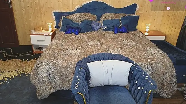 Snapshot of VanessaDoyle chatting on 1, 2, 2025 VanessaDoyle online show from 1, 2, 2025