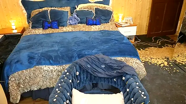 Snapshot of VanessaDoyle chatting on 12, 2, 2025 VanessaDoyle online show from 12, 2, 2025