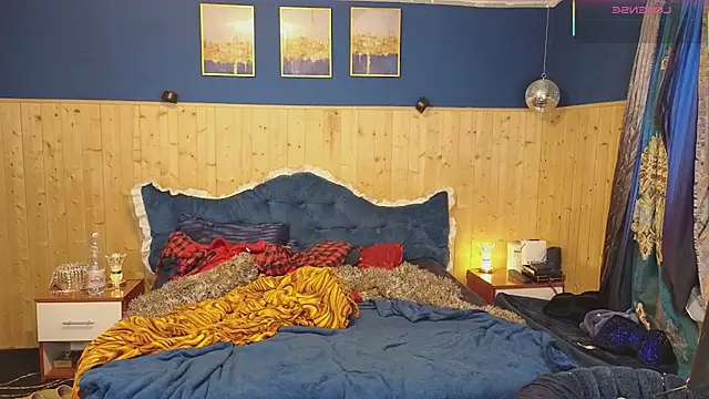 Snapshot of VanessaDoyle chatting on 22, 3, 2025 VanessaDoyle online show from 22, 3, 2025