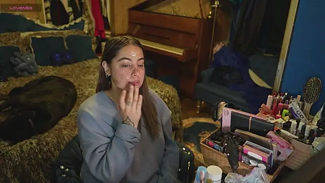 Snapshot of VanessaDoyle chatting on 18, 9, 2025 VanessaDoyle online show from 18, 9, 2025