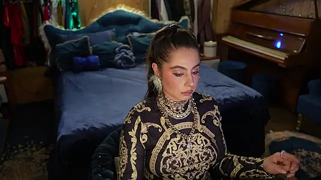 Snapshot of VanessaDoyle chatting on 30, 9, 2025 VanessaDoyle online show from 30, 9, 2025