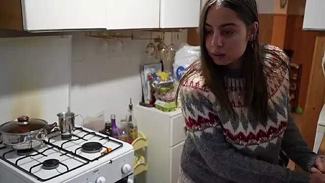 Snapshot of VanessaDoyle chatting on 18, 11, 2025 VanessaDoyle online show from 18, 11, 2025