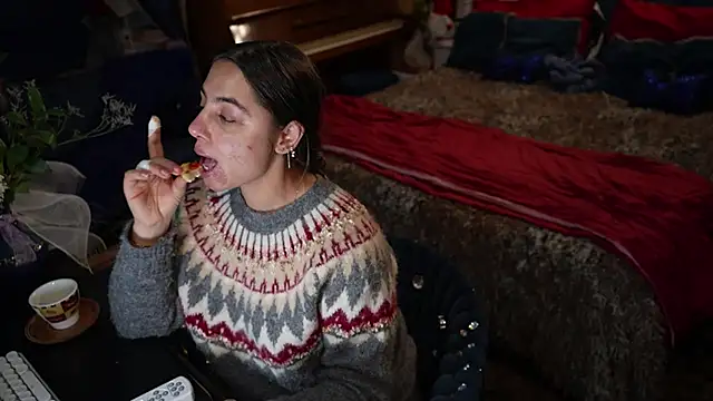 Snapshot of VanessaDoyle chatting on 20, 11, 2025 VanessaDoyle online show from 20, 11, 2025