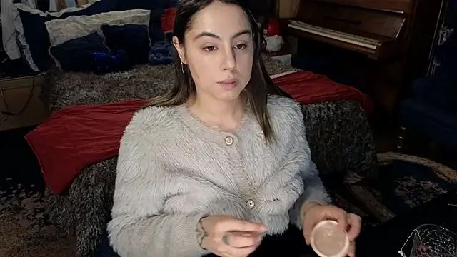 Snapshot of VanessaDoyle chatting on 26, 11, 2025 VanessaDoyle online show from 26, 11, 2025