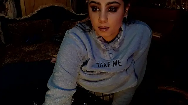 Snapshot of VanessaDoyle chatting on 1, 12, 2025 VanessaDoyle online show from 1, 12, 2025