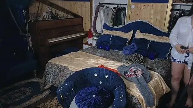 VanessaDoyle online show from 15, 12, 2025