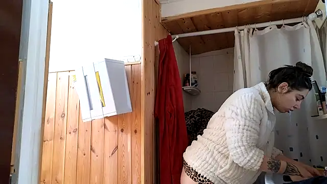 VanessaDoyle online show from 21, 2, 2026