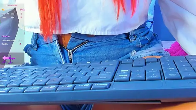 Pantyhose queen online show from 17, 3, 2026