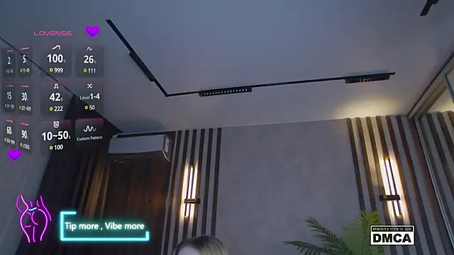 Holl1Would online show from 19, 2, 2025