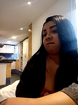 Snapshot of MelanyShayk chatting on 19, 2, 2025 MelanyShayk online show from 19, 2, 2025