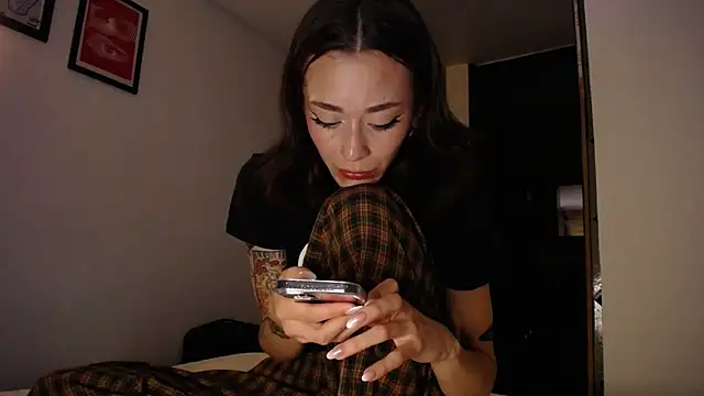 Snapshot of This_black_sheep chatting on 17, 12, 2024 This black sheep online show from 17, 12, 2024