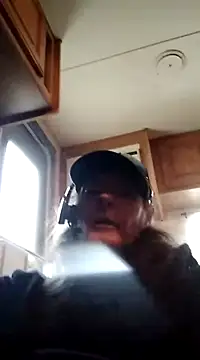 Snapshot of truckerlove69 chatting on 4, 12, 2024 truckerlove69 online show from 4, 12, 2024