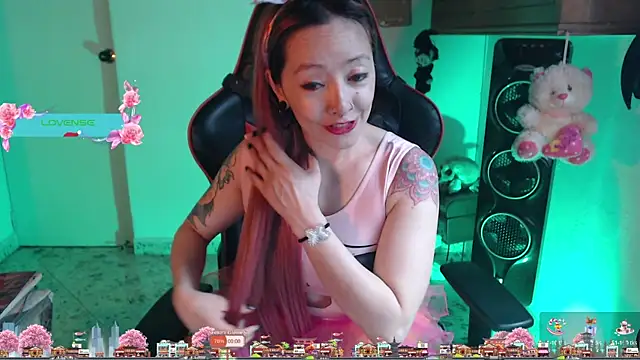 Snapshot of pink-2022 chatting on 23, 12, 2024 pink-2022 online show from 23, 12, 2024