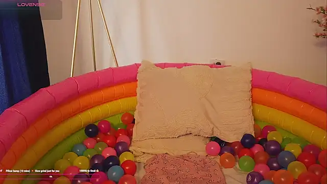 bunnycuteshy online show from 8, 10, 2025