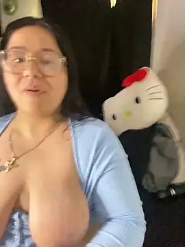 MsConejitaa online show from 15, 12, 2025