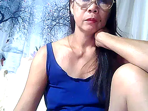 urwife tobe online show from 22, 9, 2025