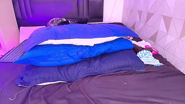 arletmss online show from 3, 2, 2025