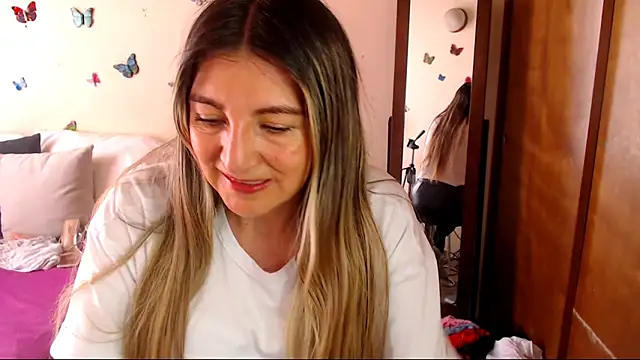 Jolie-Mature online show from 27, 3, 2026