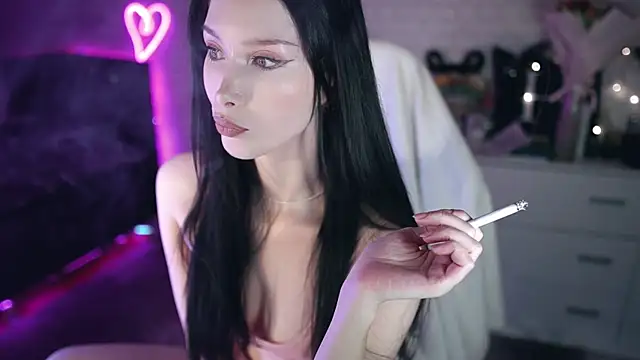  Uindi  online show from 10, 1, 2025