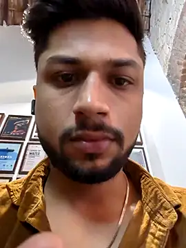 IRRESISTIBLE  online show from 30, 4, 2026