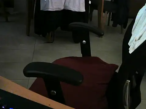 Snapshot of charly2994 chatting on 16, 3, 2026 charly2994 online show from 16, 3, 2026