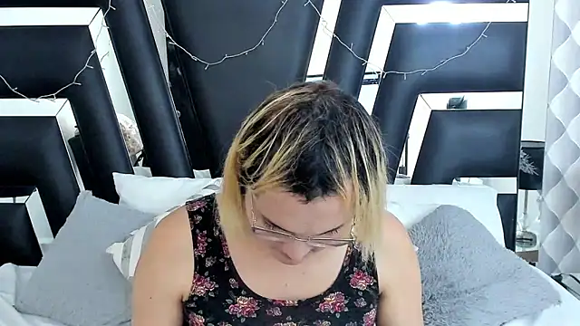 katya kozlov online show from 2, 3, 2025