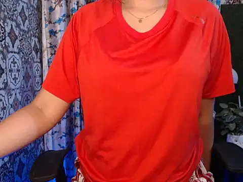 Snapshot of The_Divine_Love chatting on 23, 10, 2025 The Divine Love online show from 23, 10, 2025