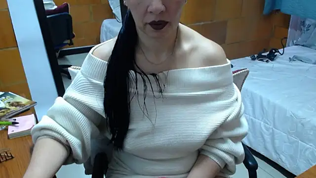 Snapshot of charlote_temple chatting on 11, 5, 2026 charlote temple online show from 11, 5, 2026