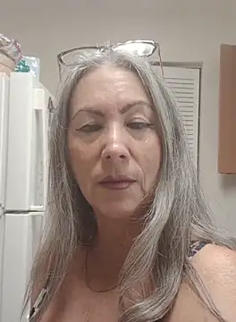 Snapshot of EvaRobinson chatting on 25, 9, 2025 EvaRobinson online show from 25, 9, 2025