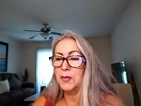 EvaRobinson online show from 10, 6, 2026