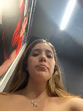 Snapshot of ShelbyHagen chatting on 6, 11, 2025 ShelbyHagen online show from 6, 11, 2025