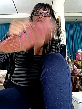 kelly dirty  online show from 18, 10, 2025