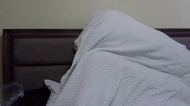 Luna Foxx22 online show from 12, 1, 2026