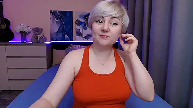 Snapshot of BlondPearl chatting on 23, 6, 2026 BlondPearl online show from 23, 6, 2026