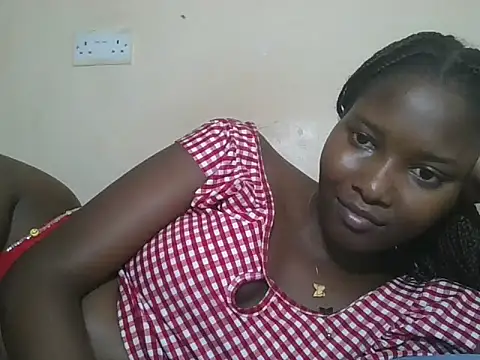 Snapshot of sexyjanett chatting on 13, 10, 2025 sexyjanett online show from 13, 10, 2025