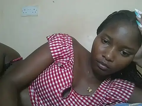 Snapshot of sexyjanett chatting on 14, 10, 2025 sexyjanett online show from 14, 10, 2025