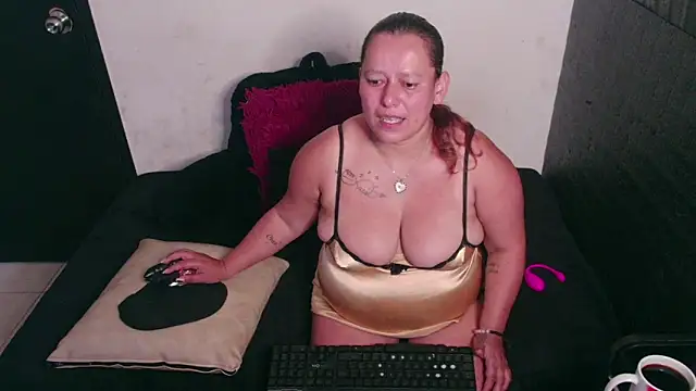 Snapshot of Diana_Lozano chatting on 9, 1, 2025 Diana Lozano online show from 9, 1, 2025