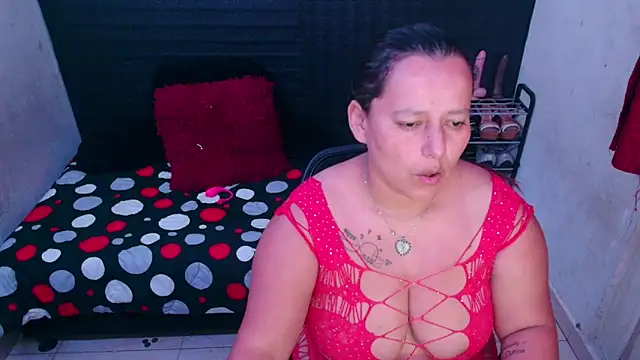 Snapshot of Diana_Lozano chatting on 19, 1, 2025 Diana Lozano online show from 19, 1, 2025