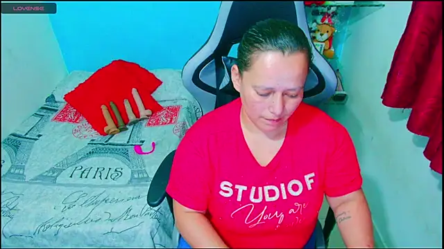 Snapshot of Diana_Lozano chatting on 28, 9, 2025 Diana Lozano online show from 28, 9, 2025