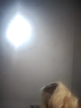 Snapshot of karlaalva chatting on 1, 10, 2025 karlaalva online show from 1, 10, 2025