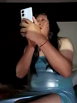 Snapshot of karlaalva chatting on 27, 10, 2025 karlaalva online show from 27, 10, 2025
