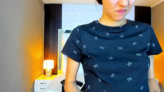 Linda4Petite online show from 18, 10, 2025