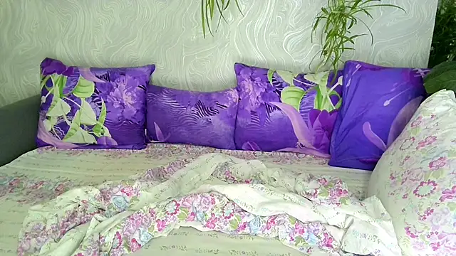 Snapshot of pink_dawn chatting on 27, 9, 2025 pink dawn online show from 27, 9, 2025